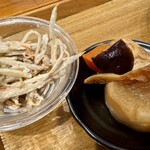 Roe's kitchen - ごぼう和物と煮物の小鉢二つ❗️