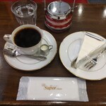 喫茶去 快生軒 - コーヒー(ブレンド)、レアチーズケーキ セットで900円