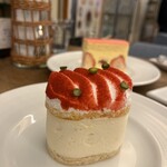 パティスリー モンプリュ 本店 - 