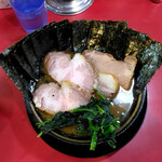 家系ラーメン とらきち家 - ことちゃん1,050円＋海苔100円