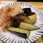 Taishuu Shokudou Tengu Dai Horu - 鶏から定食 649円 揚げなす生姜 385円 ご飯特盛無料