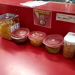 家系ラーメン とらきち家 - 卓上味変調味料１