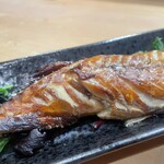 地鶏もも焼き 鳥刺し とりさくせす - サバの燻製焼き