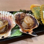 地鶏もも焼き 鳥刺し とりさくせす - ヒオウギ貝
