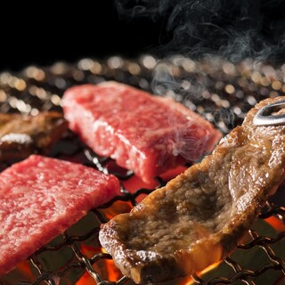 新名物！クジラの尾の身炙り焼き
