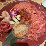 Yakiniku Heijouen - 【将門（まさかど）14190円】CP3.8
                        《平城苑の由来である平将門の名前を冠した厳選部位の盛合せ》
                        ▪️上タン塩▪️和牛上カルビ▪️和牛上ロース▪️ハラミ▪️上ミノ▪️和牛厳選部位▪️赤海老の塩だれ