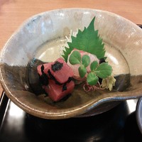 三友居 高輪店 - お造り：鯛　鮪
