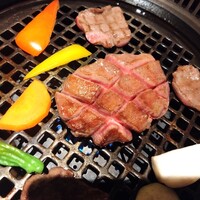 個室焼肉 さんびょうし 別邸 - 