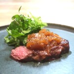 Chinese restaurant KUE - 北海道産A3和牛のソテー 玉ねぎと黒酢のソースアップ