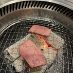 肉のやま金 - 