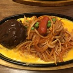 喫茶 ユキ - 卵がたっぷりで、焼きすぎないのが美味、もうちょいソースっぽい味が加わる方がわたし好みかな