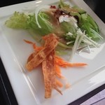 ホテルハーヴェスト - 2013年11月宿泊時朝食ビュッフェ(2日目)：サラダに野菜チップスがあるのも嬉しいです