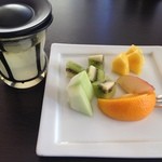 ホテルハーヴェスト - 2013年11月宿泊時朝食ビュッフェ(2日目)：食後はハーブティと果物を…