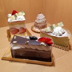 ラウンジ モロキニ - ケーキ４種類