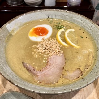 麺処 天川 - 料理写真:限定 天かれーらーめん