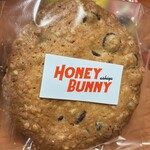 Honey bunny - マカデミア・チャンク・クッキー　240円(税込)