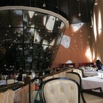 RESTAURANT DAZZLE - 内観