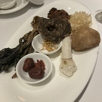 カントニーズ 燕 - 