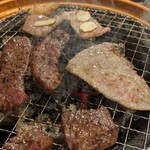 大森ホルモン まるみち - 