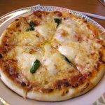 COCO`S - 3種チーズのマルゲリータピザ（8インチ）