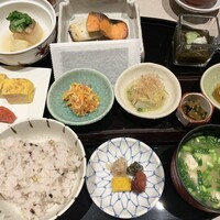 真南風 - 豪華絢爛な朝食♡