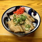 Ichariba - ラフテー丼