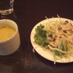 キングスター - セルフのスープとサラダ