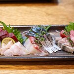 Asakusa ASA Tora - Assorted Sashimi (7 pieces), JPY 3,300 – Feb. 2024