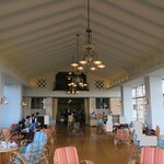 サンパーラー - 内観