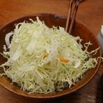 かつ吉 - 一人でも二人でもキャベツは同じようだ。