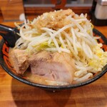 Toukyou Butakurabu - 豚ラーメン野菜マシニンニク少し 890円