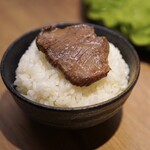 焼肉にくがとう - 