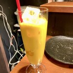 スパイスバザール アチャカナ - マンゴーラッシー