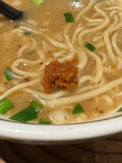 麺場 浜虎 - 辛味ニンニク投入でさらにパワーアップ！