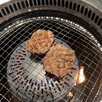 Yakiniku To Donabe Gohan Doudou - 