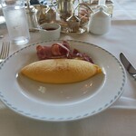 メインダイニング - オムレツ（焼印）