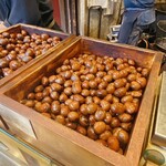 甘栗の老舗 林万昌堂 本店 - 