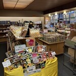 せんべい味億本舗 - 店内