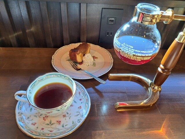 二本松の隠れ家カフェ kotobuki珈琲倶楽部 &ndash; 落ち着くコーヒーとくつろぎ空間