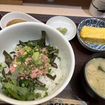 海鮮丼 日の出 - 