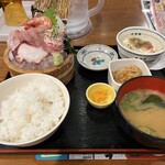 目利きの銀次 - 本日の刺身定食ランチ