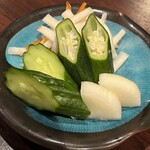 焼肉食道 大勝 - お店の方の労いで頂いた　ぬか漬け‼️  これがバリ美味‼️  ご飯屋さんにも負けない‼️