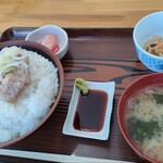 樹海 - ネギトロ丼の大盛、950+100円。