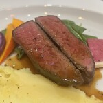 Le・Fruitier - 葡萄牛ランプ肉のグリル〜マデラソース〜