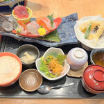 Washoku Sushi Dainingu Tenryuu Honten - 