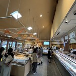 Yumekabou Takara - 驚く程、広々とした店内！フルーツ大福の他の和菓子もとっても美味しいですよ♥️