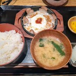Shimpachi Shokudou - 朝豚ばら目玉定食539円