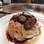 ごちそうや by fifteen - 料理写真:ステーキ丼