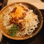 かつ政  - サラダにかけると。
      その他ごまドレッシングもあります。