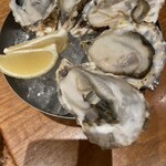 魚とワインはなたれThe Fishand Oysters - 